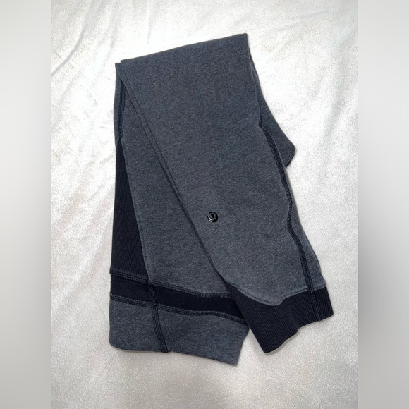 Lululemon Refine Crop / Size 4 - Picture 4 of 11